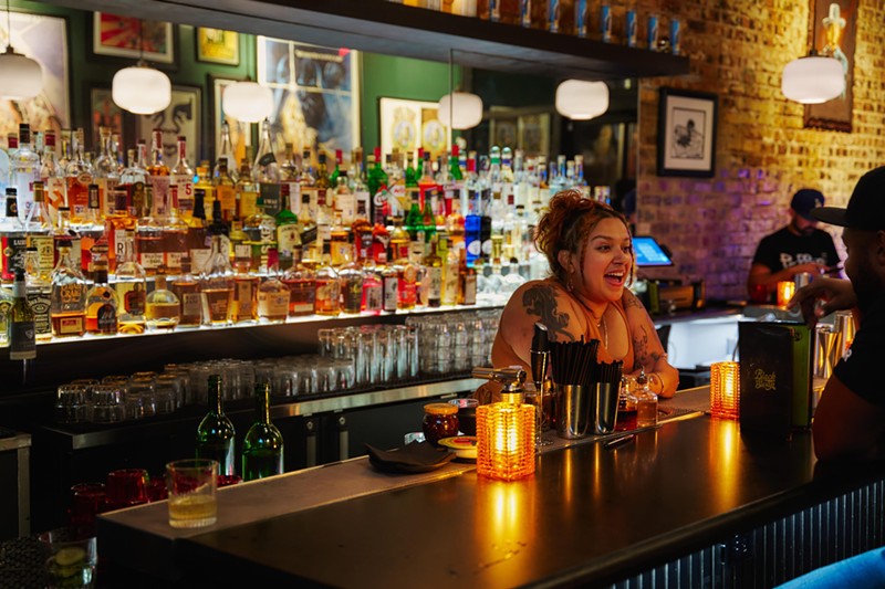 The Black Swan Saloon in Old East Dallas knows how to keep it classic.