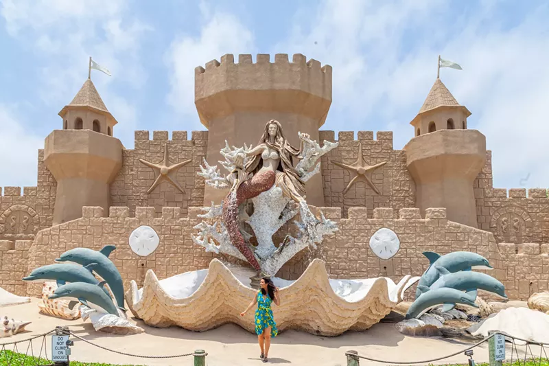 Image: Get a royal tan in Corpus Christi, home of late Tejano queen Selena.