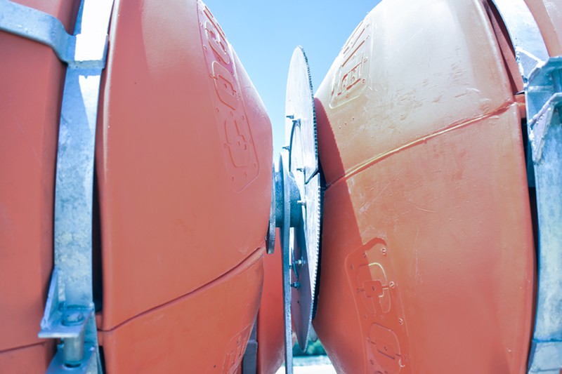 A federal judge says the buoys, with serrated metal plates, must be removed from the Rio Grande.