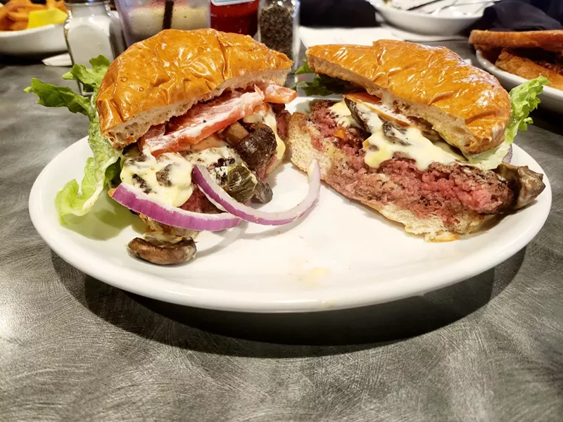 Image: Mushroom Brie burger at Kenny's in Dallas