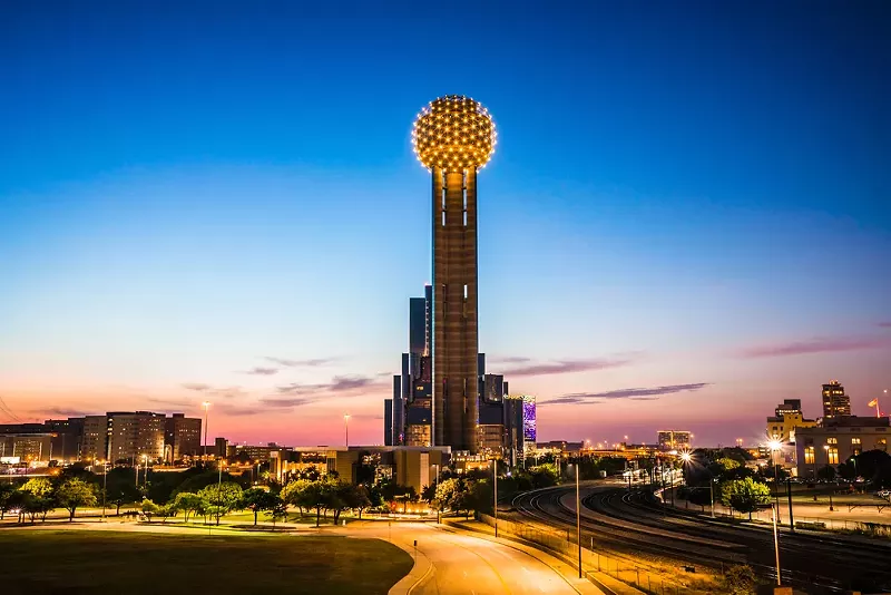 Image: The nickname "Big D" is perfectly illustrated with the existence of the phallic Reunion Tower.