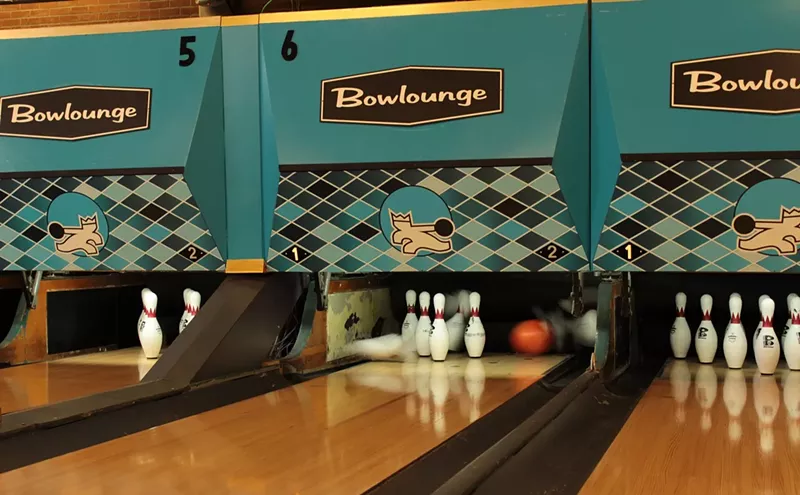 Image: Bowlounge