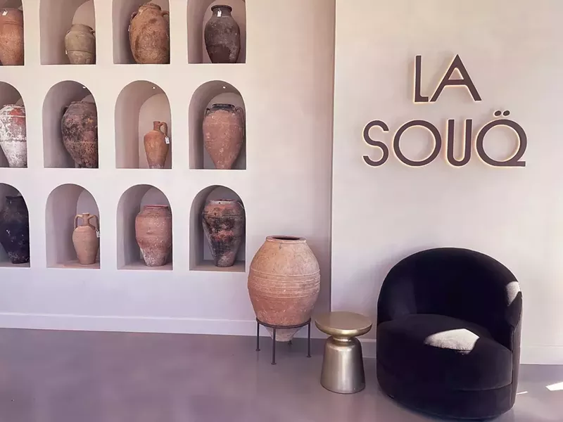 Image: The entryway at La Souq is just as extravagant as their pastry menu.