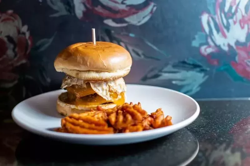 Image: We regrettably didn't order a brunch burger; it was only after seeing it at literally every other table that we realized our mistake.