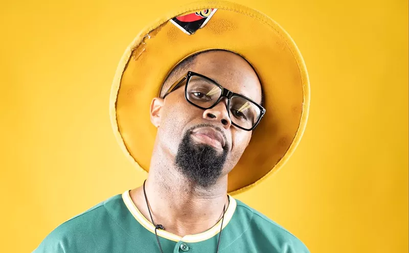 Image: Cupid, the Line Dance King, on Dallas Show: 'Bring Your Fan, Because It’s Going to Be Hot'
