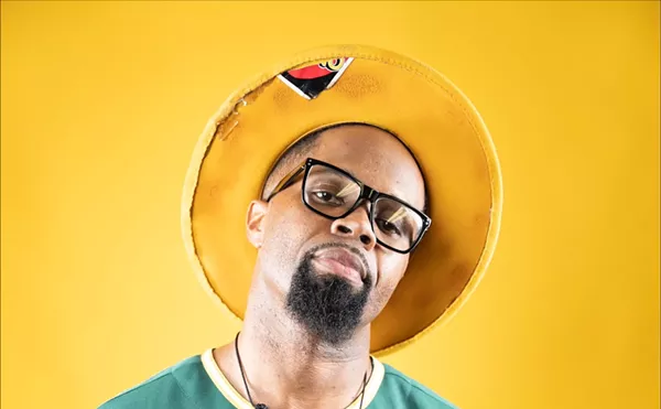 Image: Cupid, the Line Dance King, on Dallas Show: 'Bring Your Fan, Because It’s Going to Be Hot'