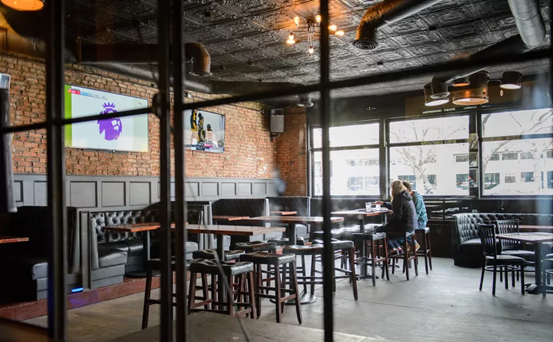 Image: Dallas Bars Feel the Chill of Winter, So Save a Bar and Go Have a Drink