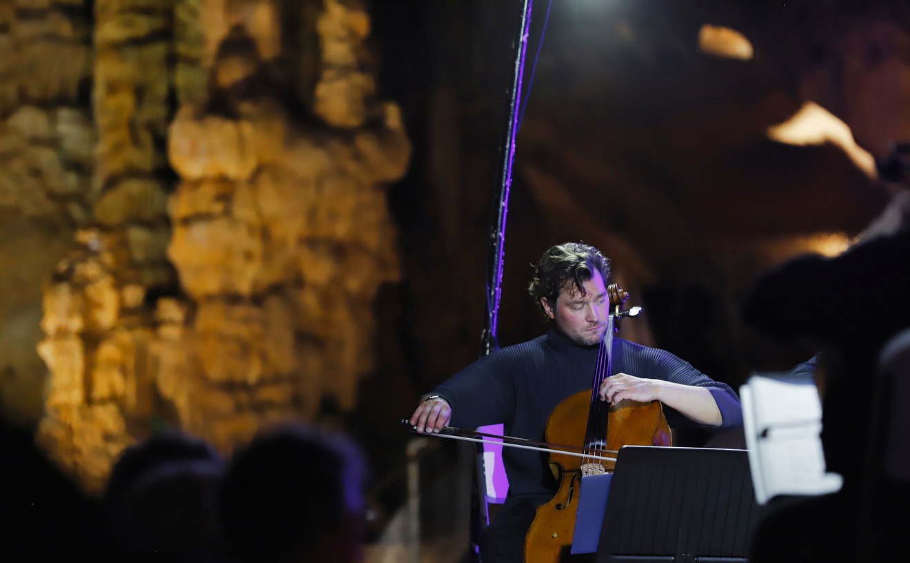 Dallas Cellist Joseph Kuipers Strikes a Chord with Budding Musicians