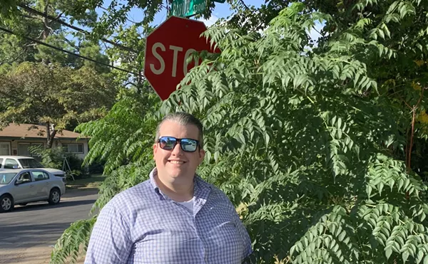 Image: Dallas Is a Pothole Hellscape. This Man is On A Mission to Fix That