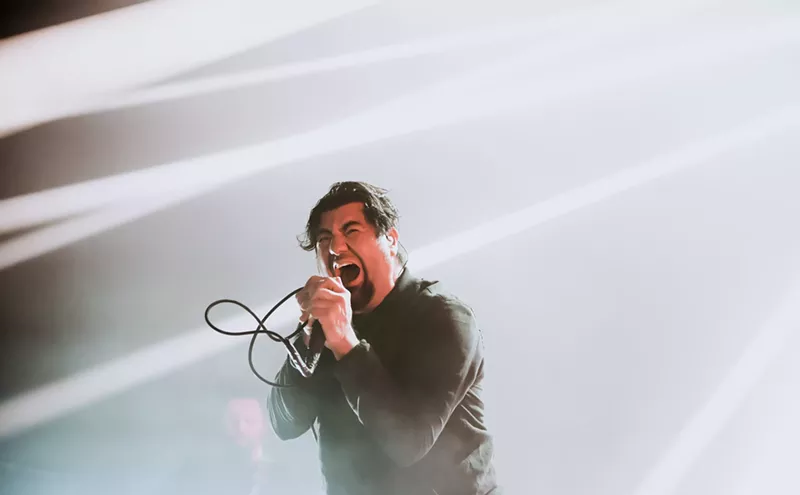 Image: Deftones Made a Breathtaking Return to North Texas