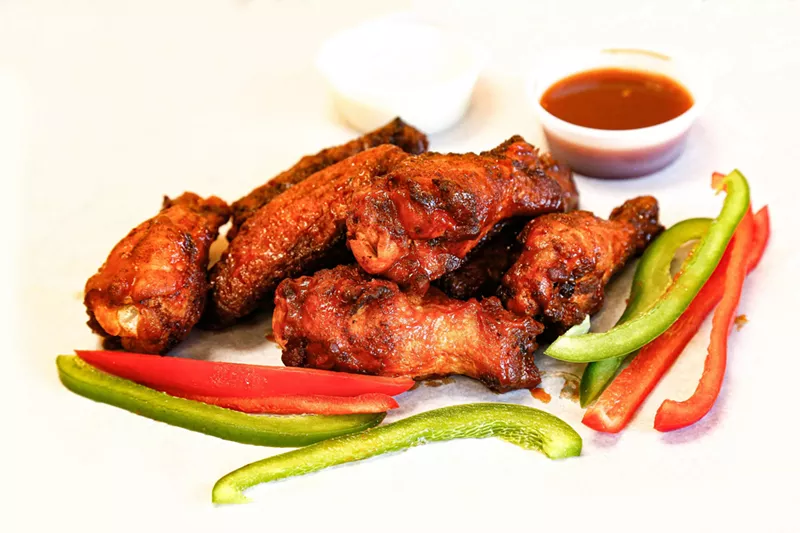 Image: Hooters wings
