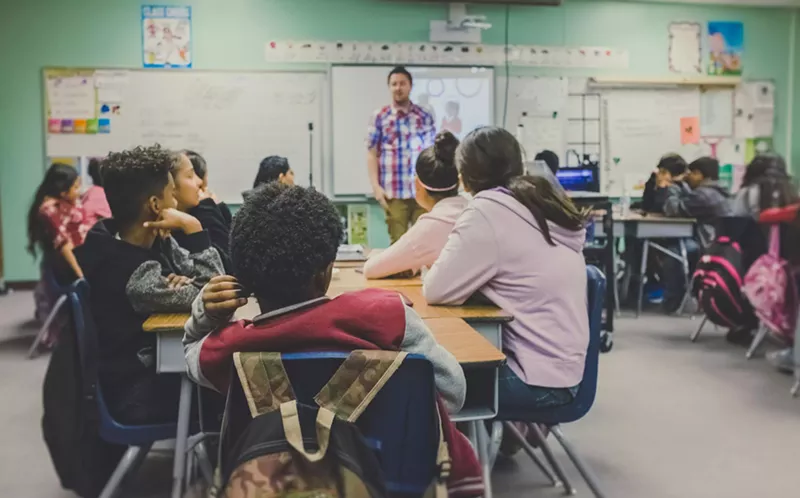 Image: Kids in school classroom