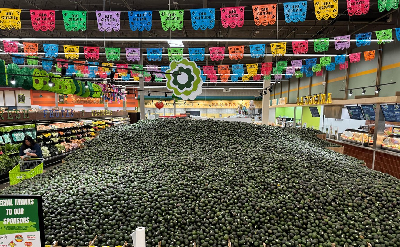 El Rio Grande Latin Market Aims for World-Record Avocado Display; 5/$1 Sale After