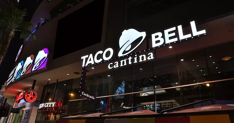 Image: Evidently, there's a Taco Bell in Vegas that serves cocktails.