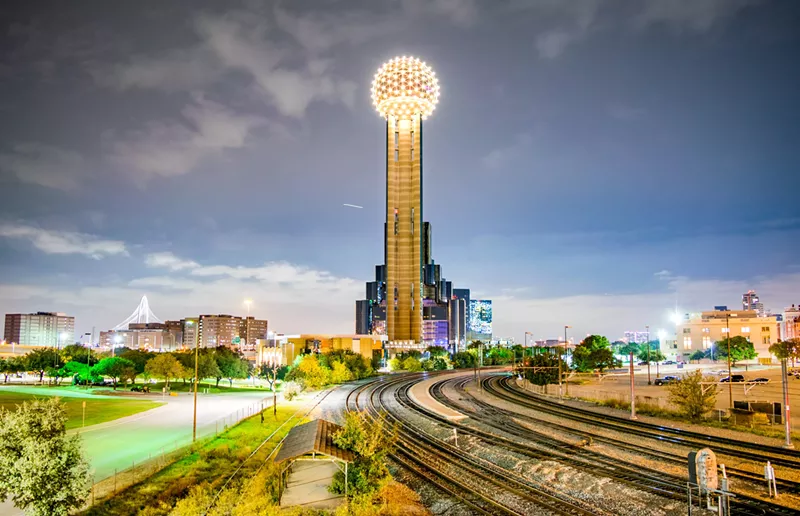 Image: Imagine you're struggling to get an erection and have one of the city's most iconic buildings constantly taunting you.