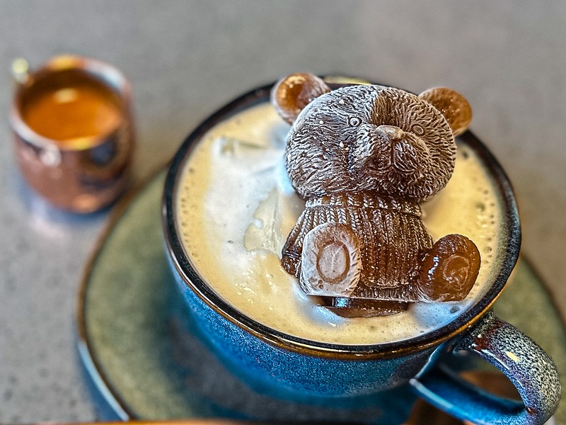 The famous teddy bear latte in all its glory.