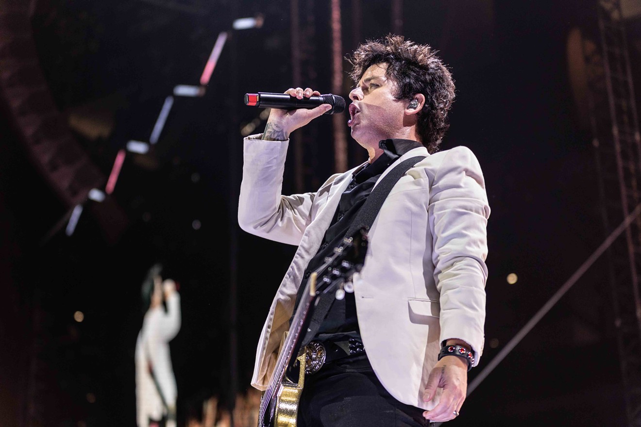 Billie Joe Armstrong and his bandmates Mike Dirnt and Tre Cool of Green Day delivered a show in Arlington worthy of the Rock and Roll Hall of Fame.