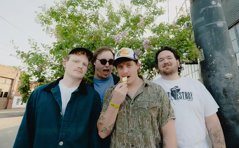 Image: New Avenues Is a Warm Spot of Sunshine in the North Texas Indie Scene