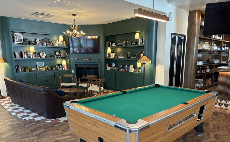 Image: New Crush: Henderson Avenue's Cozy Hangout by Day and House Party by Night