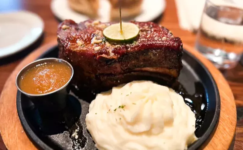 Image: Perry's Steakhouse & Grille