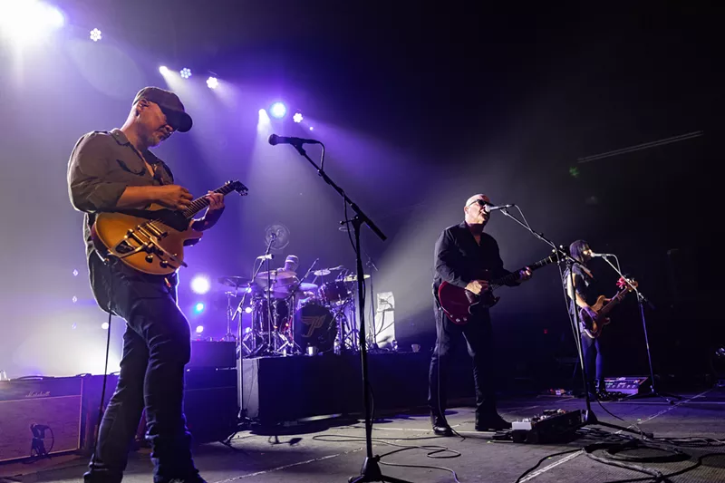 Image: It was a real '90s throwback on Saturday when Pixies and Franz Ferdinand shared the stage in Dallas.