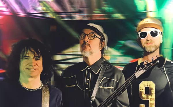 Image: Primus w/ MonoNeon