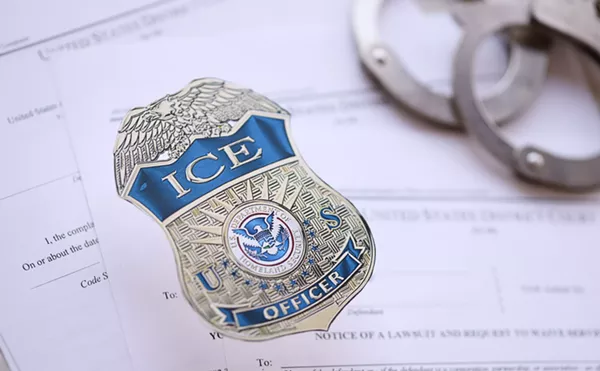 Image: Readers Respond: Cheers for Volunteers Keeping an Eye on ICE