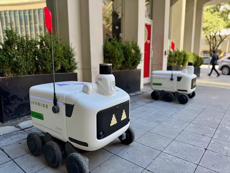 Image: Avride robots at salsa limon in dallas