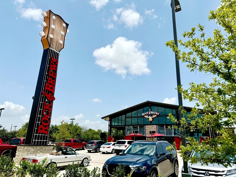 Rock & Brews has two locations in North Texas (Grapevine and The Colony).