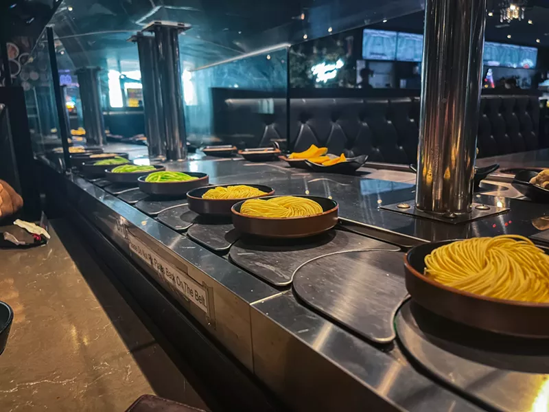 Image: The hotpot conveyor belt bar
