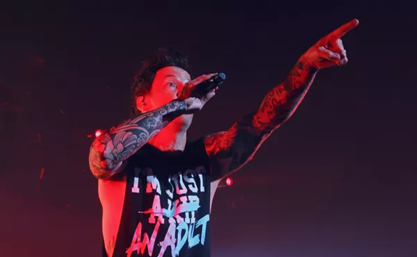 Image: Simple Plan, Bowling for Soup Turn Back Time for Emo Extravaganza in Irving