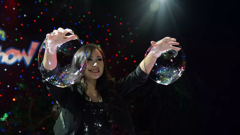 Image: The Gazillion Bubble Show really pops off the stage.