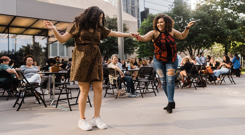 Image: Make your Thursday afterwork hours happy in Sammons Park with DJ Ursa Minor.