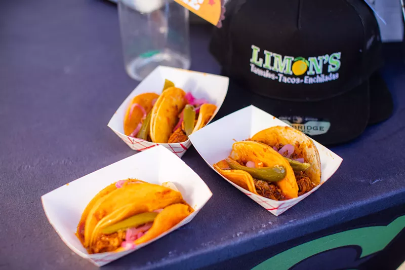 Image: Limon's tacos de cochinita pibil.