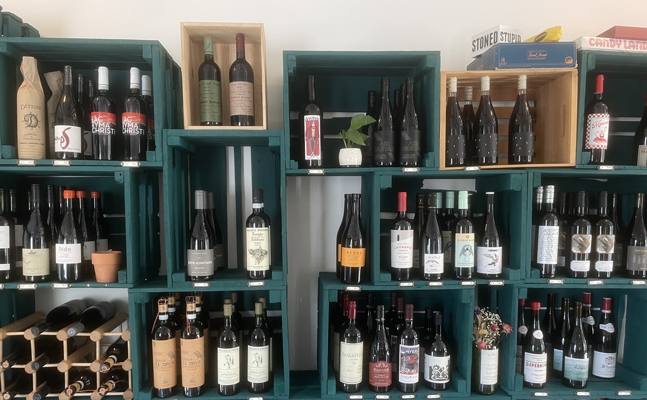 The New Ampelos Wine Bar and Bottle Shop Brings Natural Wine to Oak Cliff