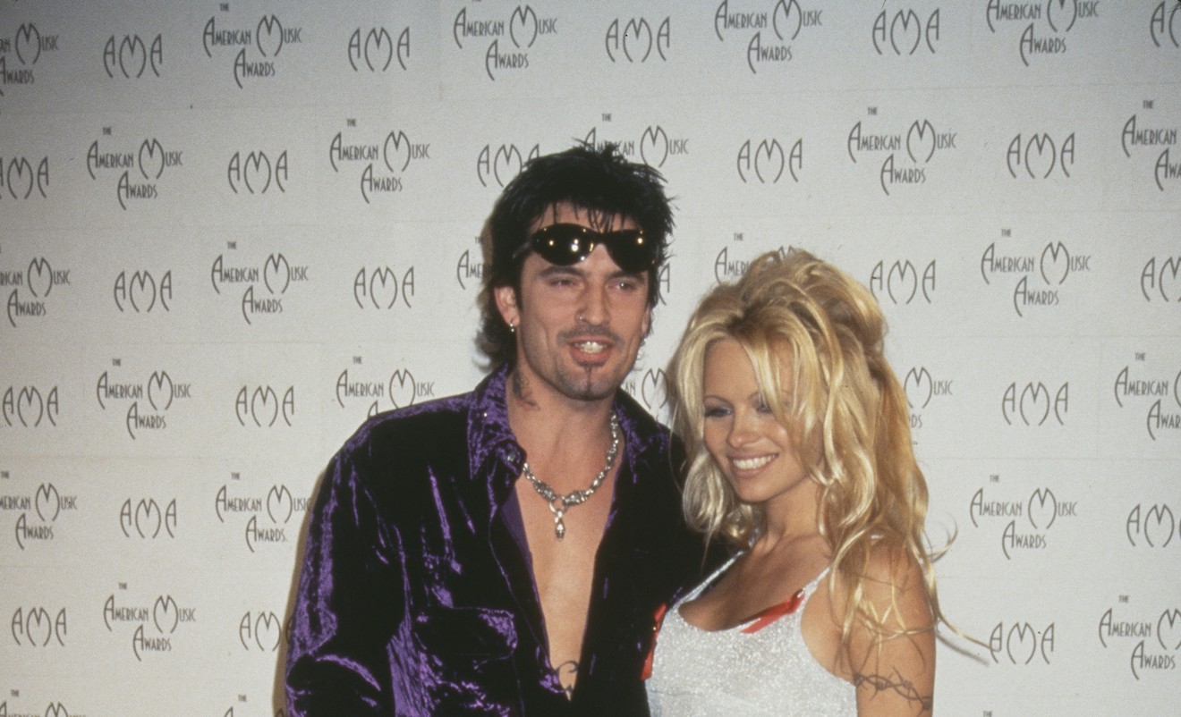 Tommy Lee (left) and his ex-wife Pamela Anderson (right), pictured here at the 23rd Annual American Music Awards in 1996, are subjects of a new Hulu series.