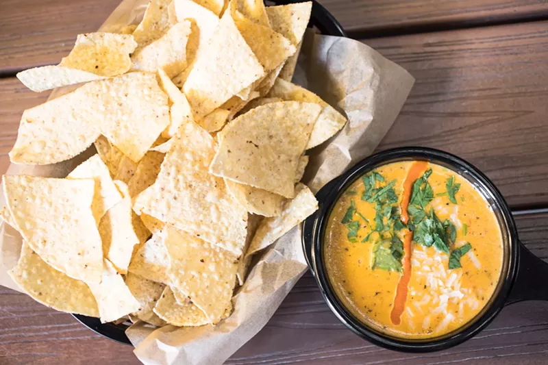 Image: Green chili queso (clap-clap, clap-clap-clap)