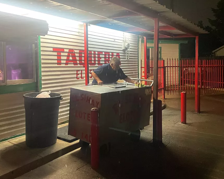 elote man at El Si Hay