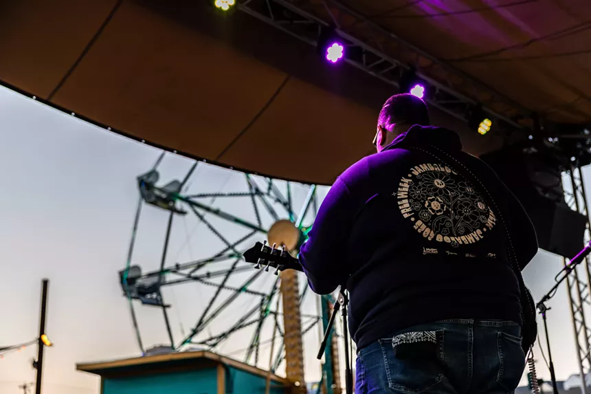 The last night of DFW's Jambaloo Festival featured the Texas Gentlemen.