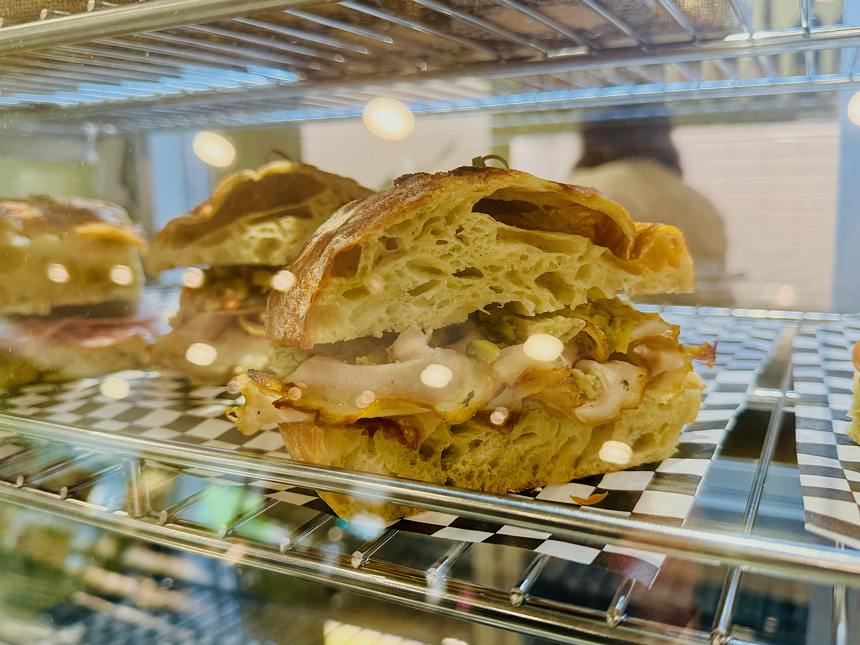 sandwich at Ari's