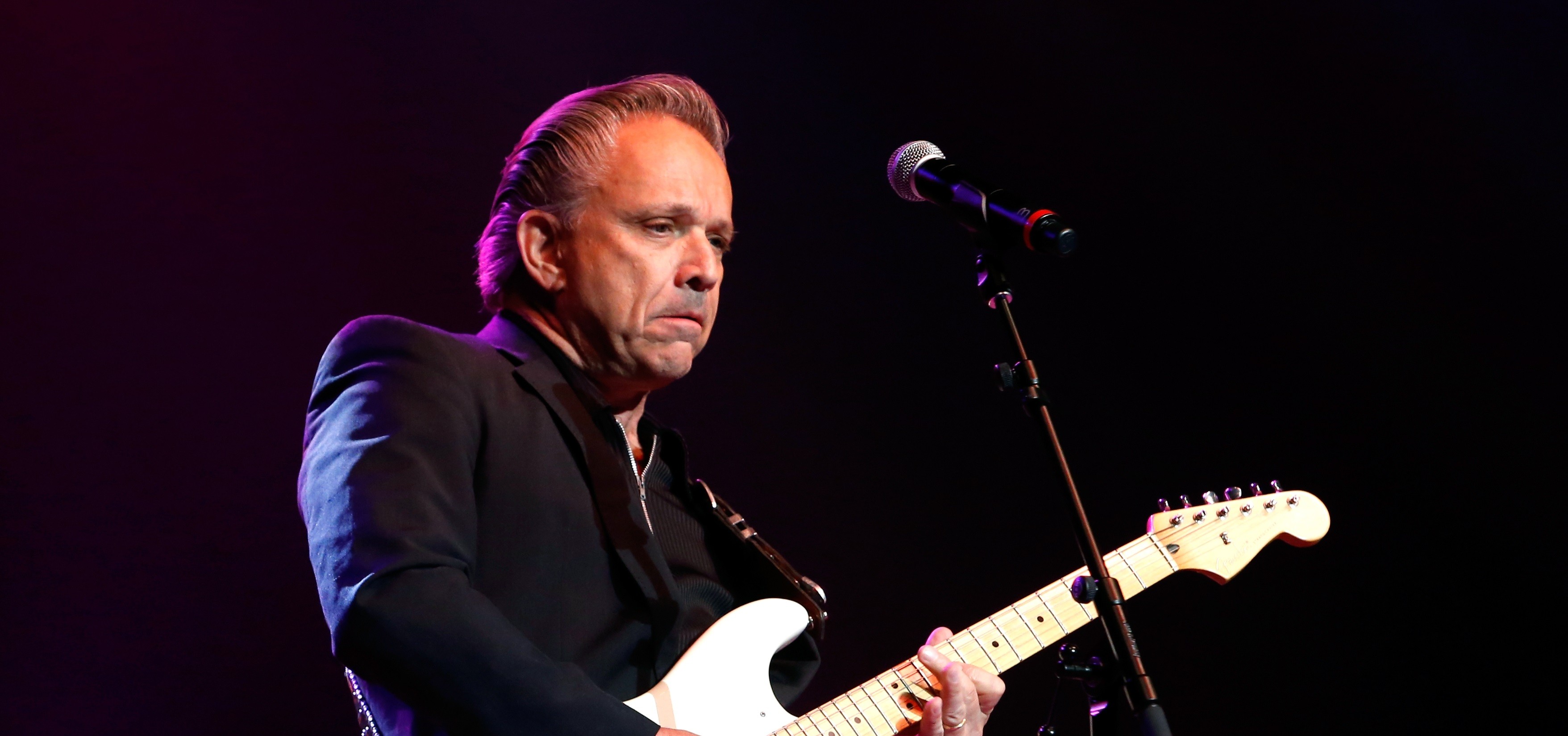 Jimmie Vaughan Test Negative After Meeting With Abbott | Dallas Observer