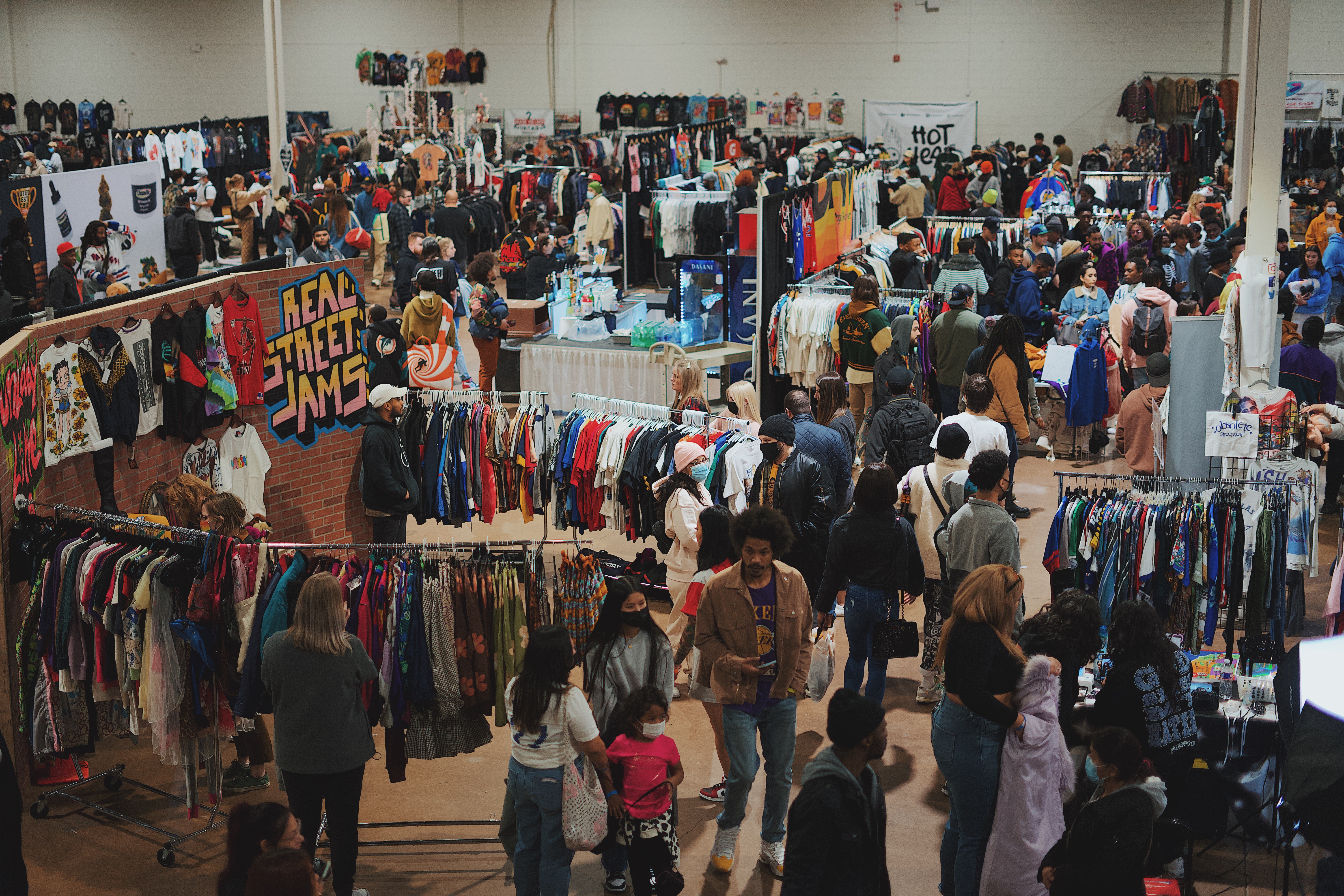 11 Best Thrift Stores in Dallas to Shop in 2023 - Brightly