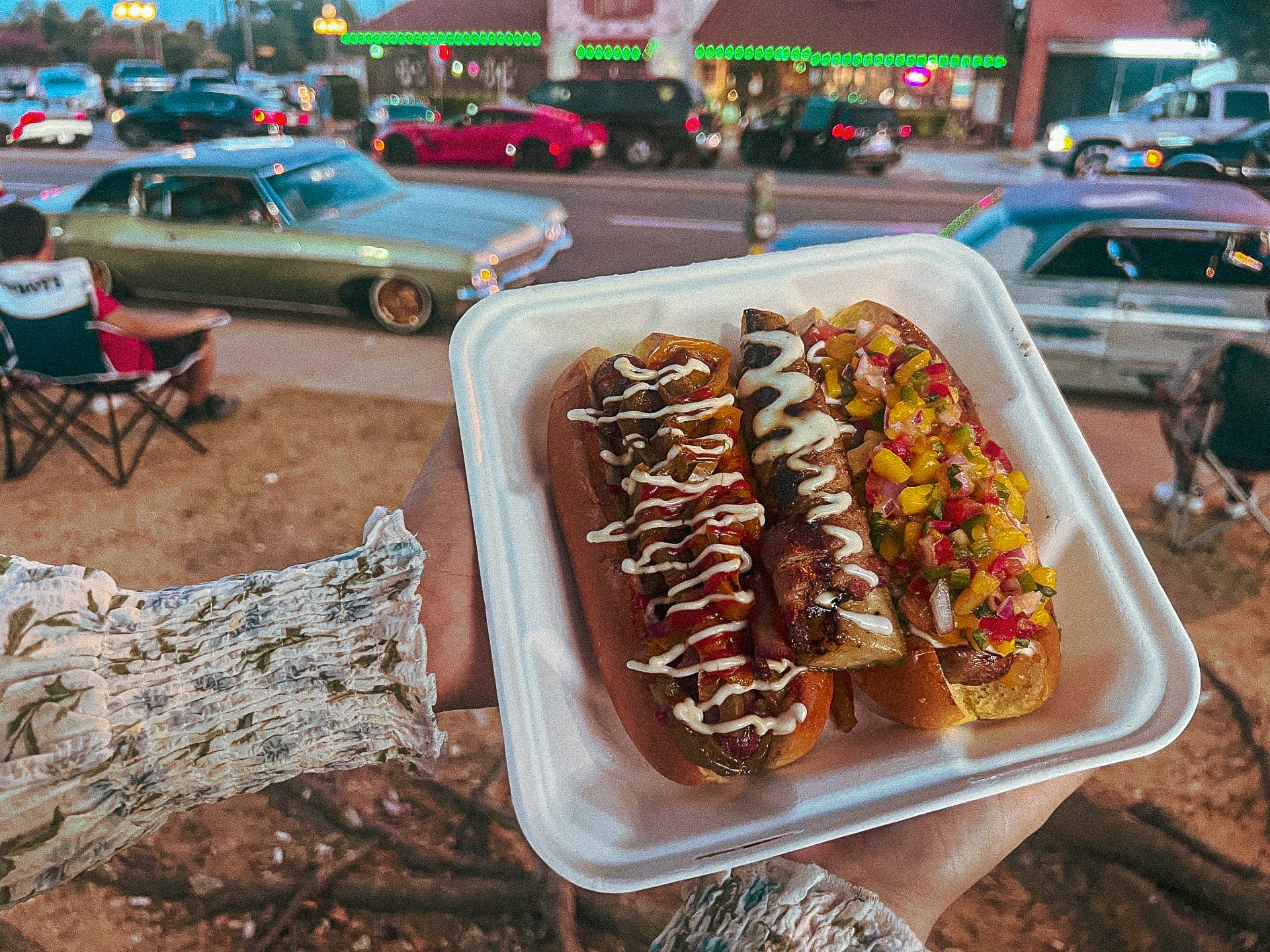 https://media1.dallasobserver.com/dal/imager/u/original/17181455/olidogs---the-og-blackwood-mango-pico-dog---theressa-vela-zquez.jpg