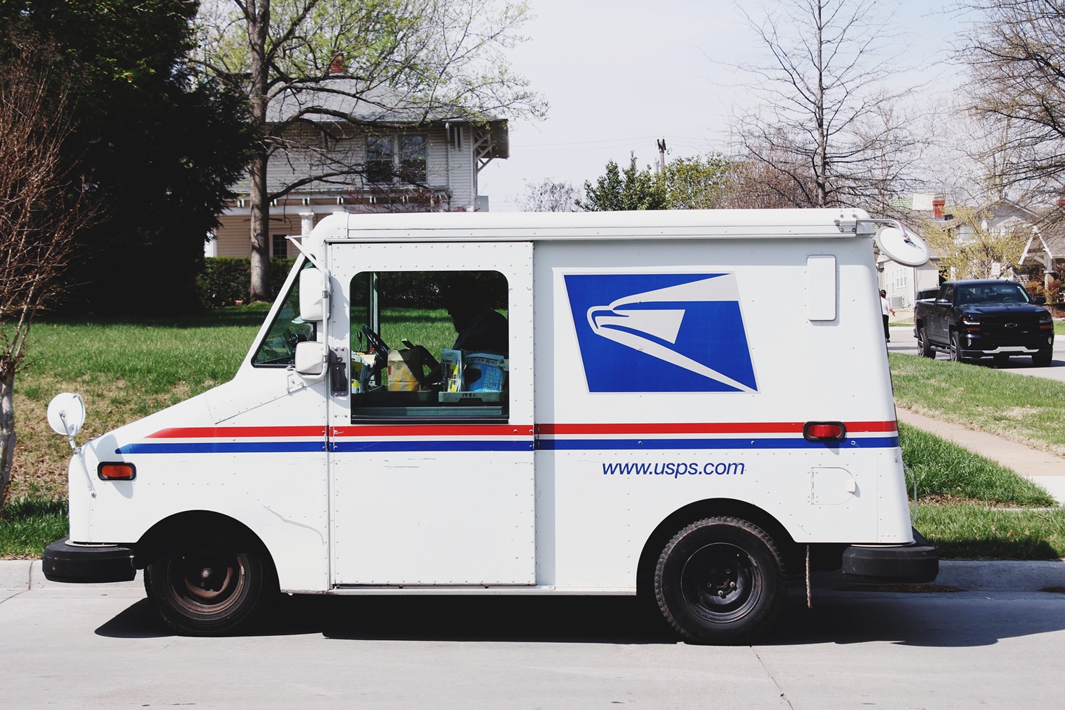 Former USPS Contractors Allegedly Swiped $4 Million Worth of Mail | Dallas  Observer