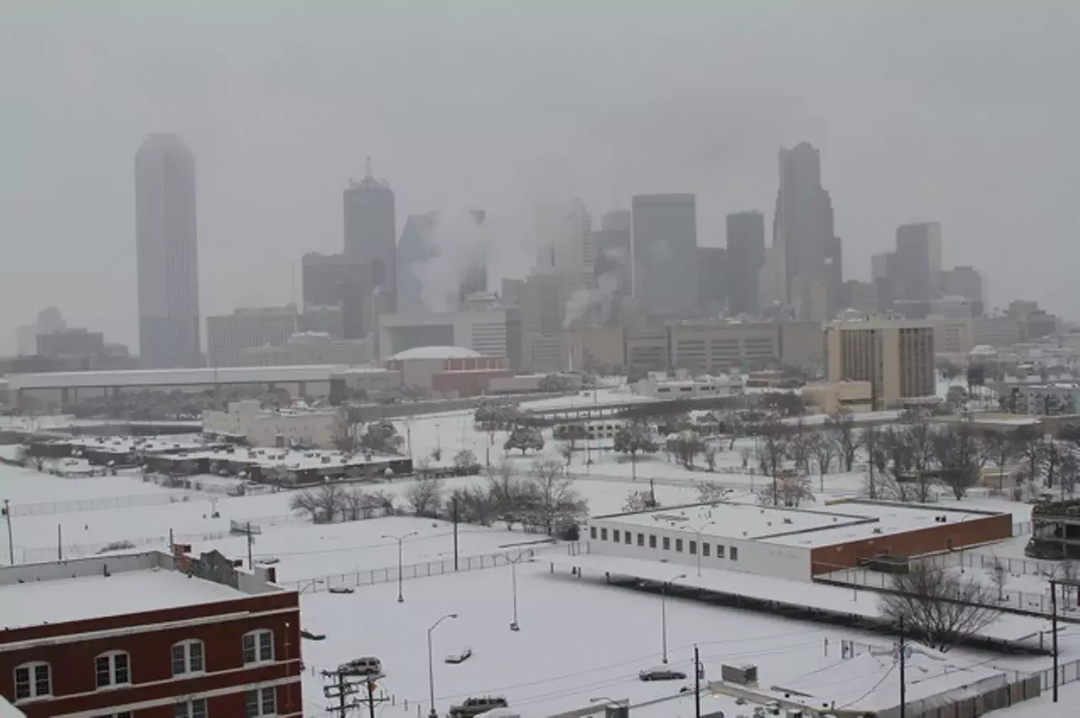 North Texans Weather Winter Storm Landen As Power Outages Strike 
