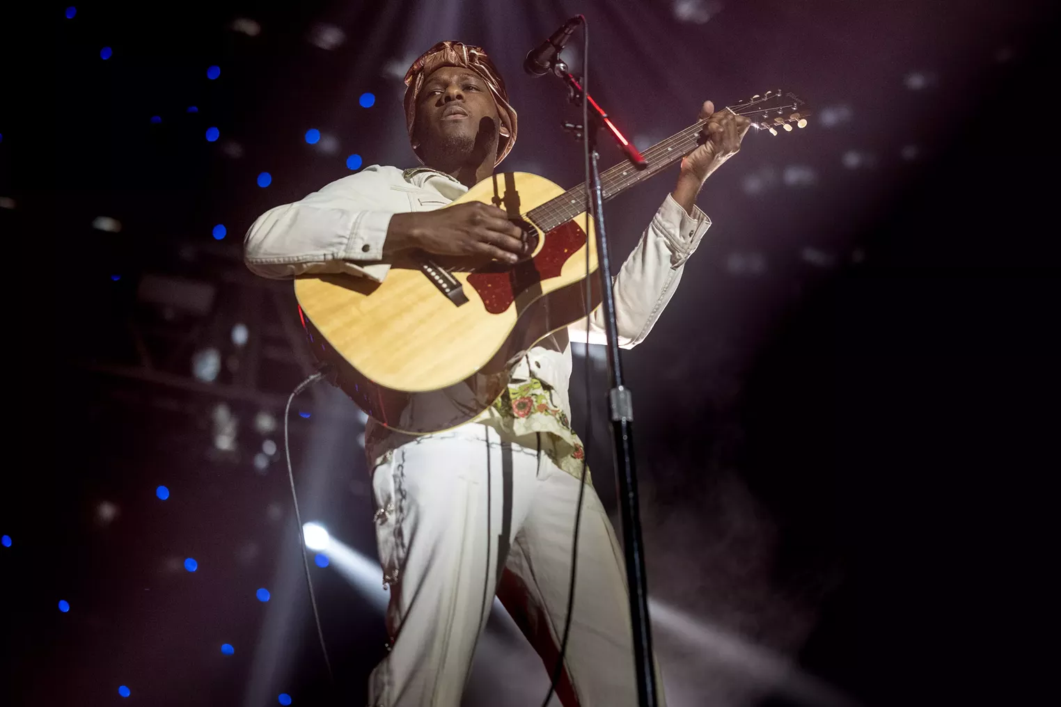 Kanye West's Vultures Samples Leon Bridges' 'River' - Vimarsana News