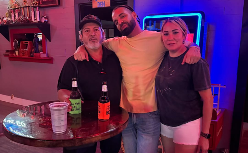 Image: Watch Drake Visit a Texas Dive Bar and Take Shots