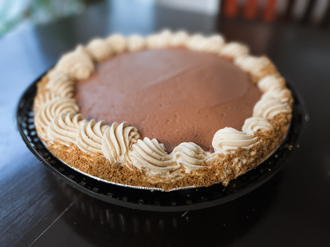 Five pounds of chocolate and peanut butter cream pie has the internet's collective hearts aflutter.